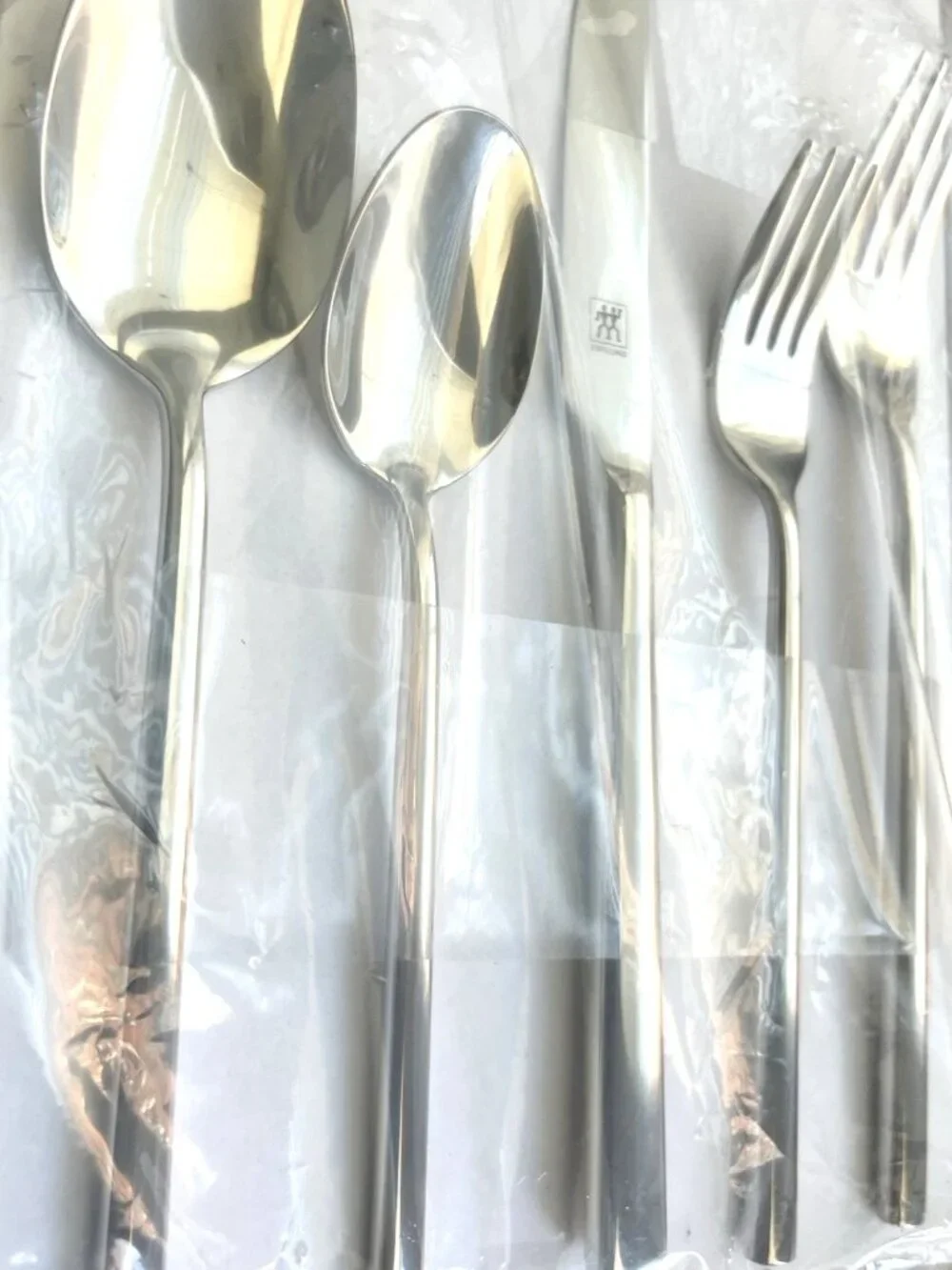Aberdeen 18/10 Stainless Steel 20 Pc. Flatware Set, Service for 4
